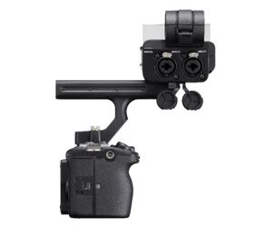 Sony FX3 官方工作场景，前代参考，非 FX5 实机，